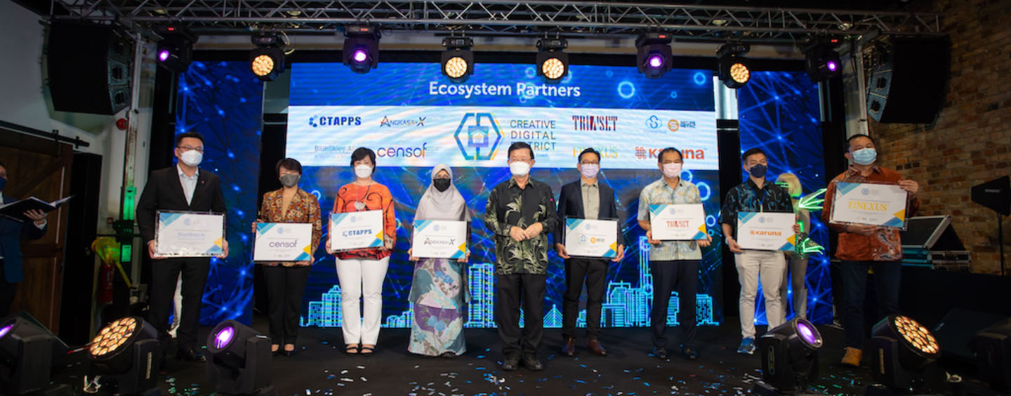 Launch of Creative Digital District by Penang Chief Minister, Chon Kon Yeow (5th from right) with Finexus Group MD and CEO, Clement Loh (most right)